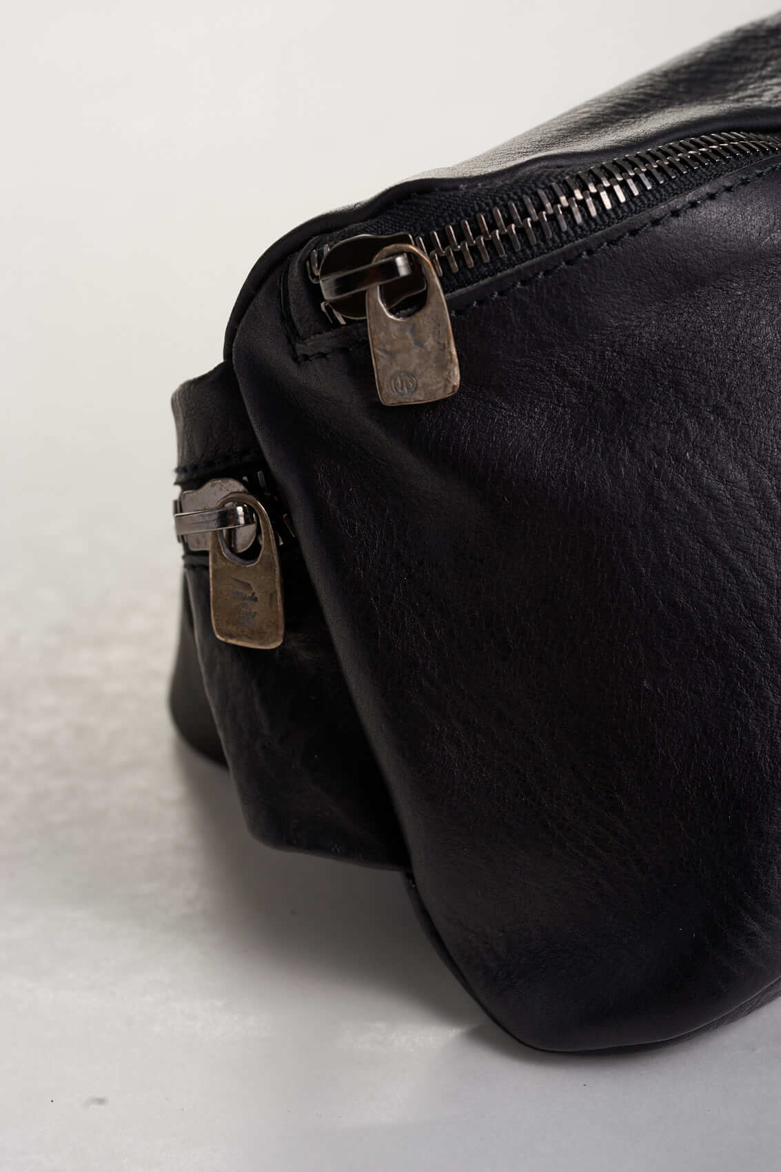daniele basta leather and silver bags - DETAIL
